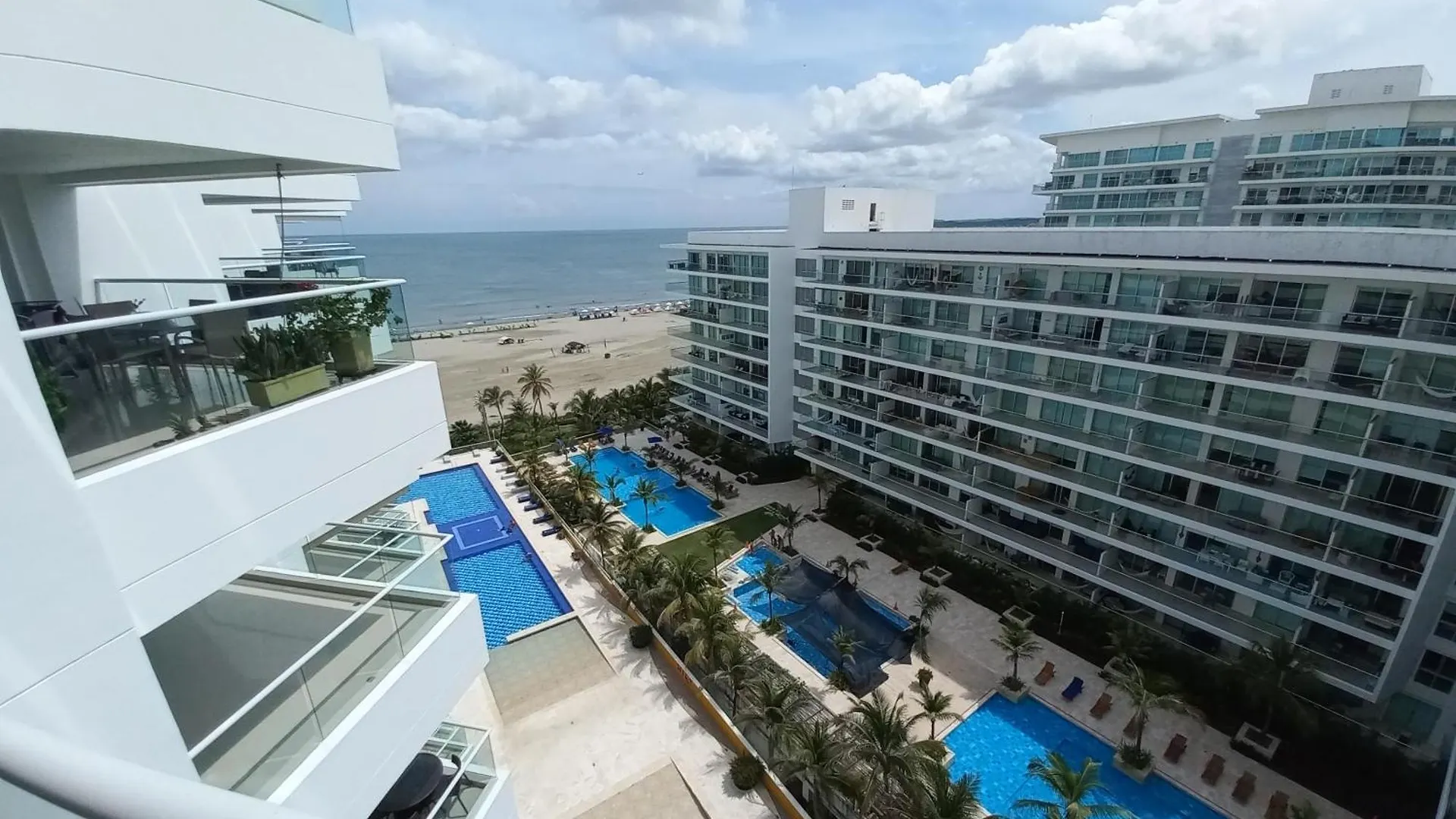 Luxury Beachfront Apartment 6 Guests Plus 1 Cartagena 0*,  Colombia