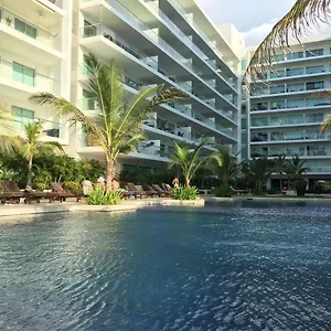 Confort Frente A La Playa En Cartagena! Apartamento