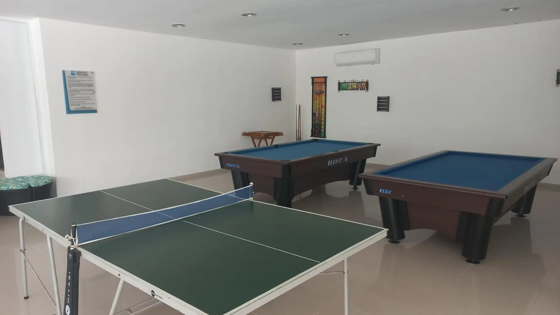 Luxury Beachfront Apartment 6 Guests Plus 1 Cartagena
