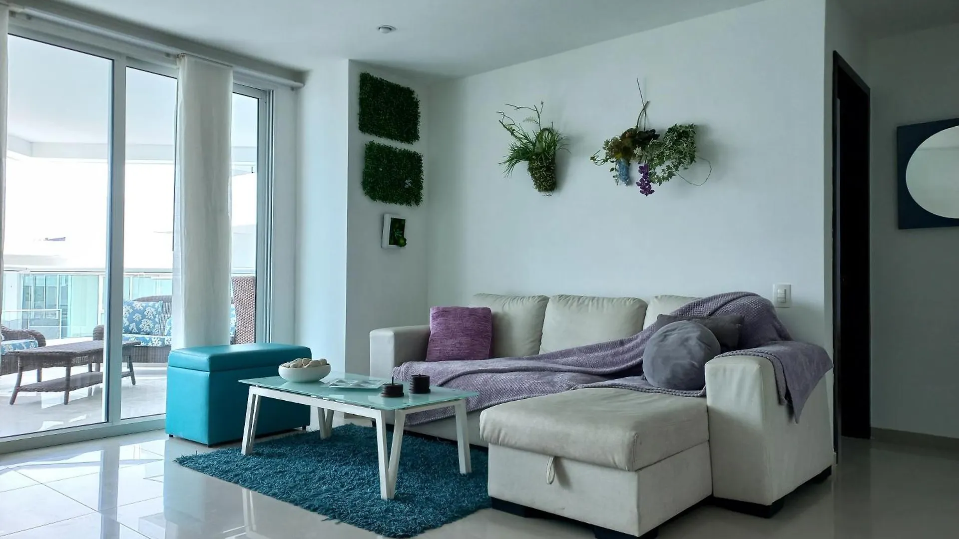 Luxury Beachfront Apartment 6 Guests Plus 1 Cartagena